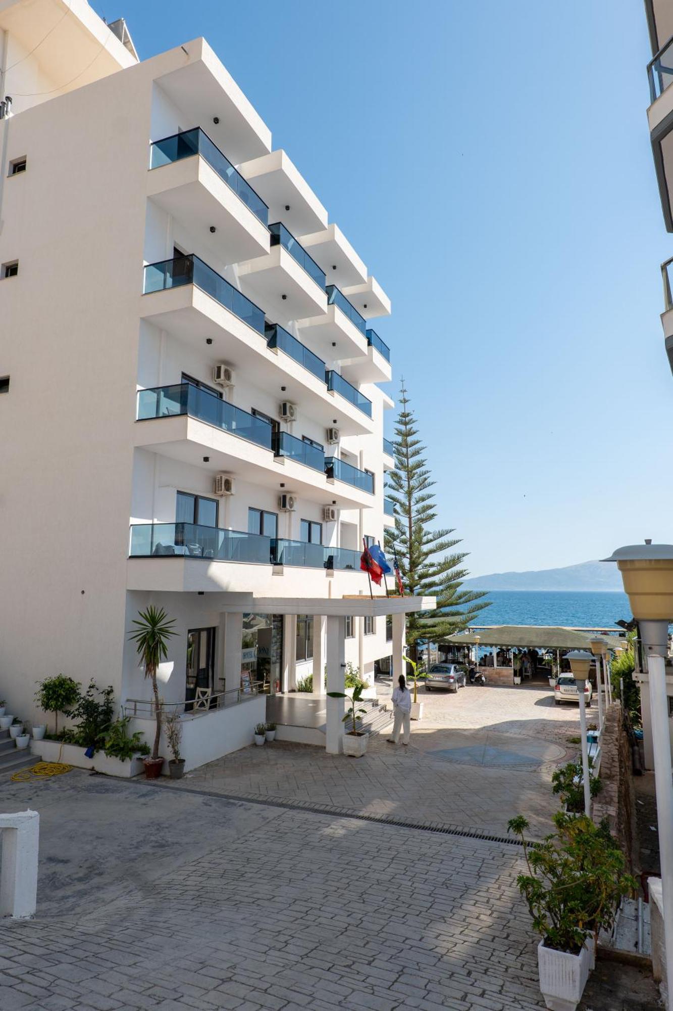 Hotel Kompleks Joni Sarandë Exterior foto