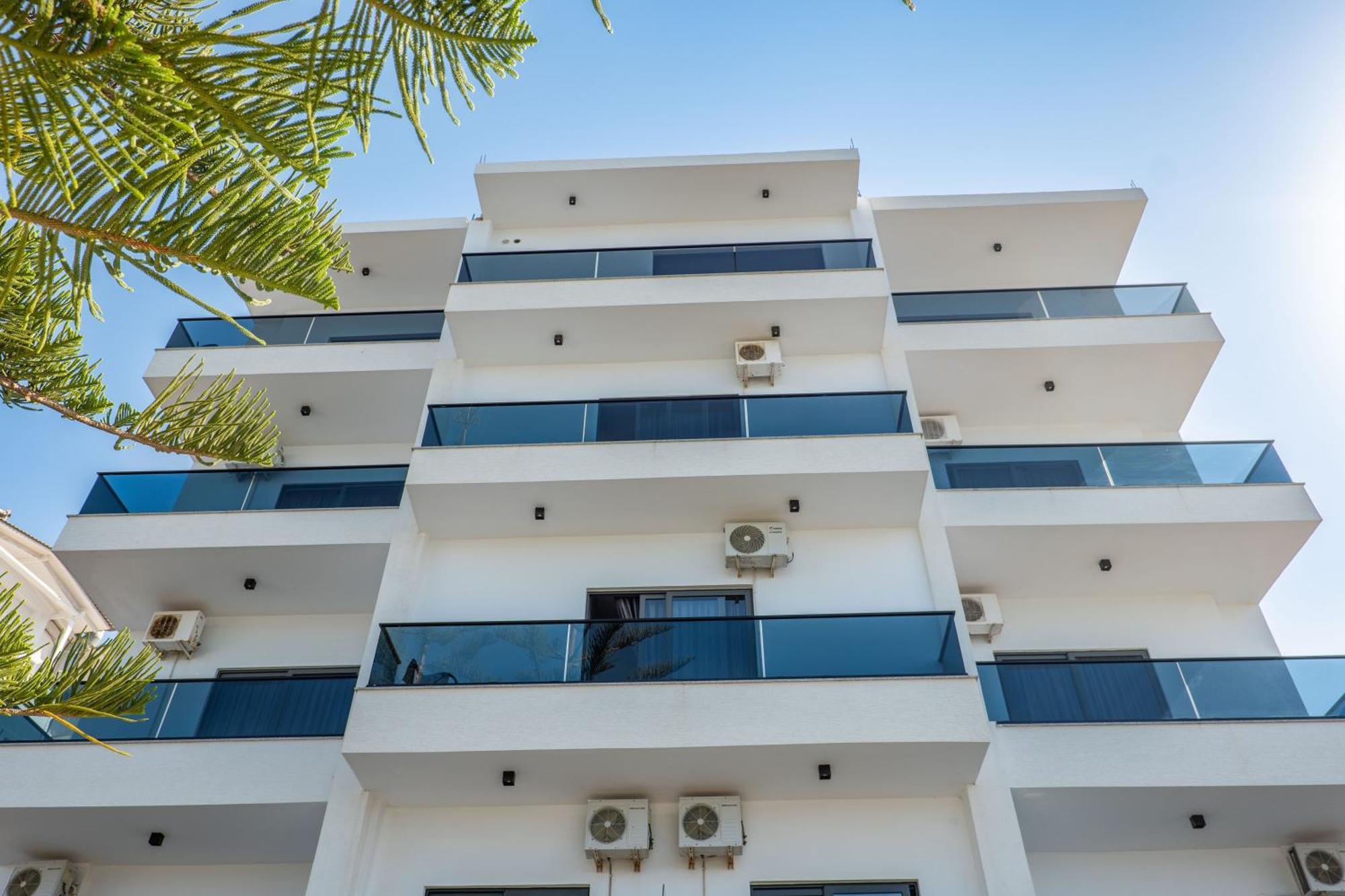 Hotel Kompleks Joni Sarandë Exterior foto